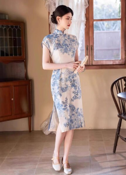 Blue and white Cheongsam dress