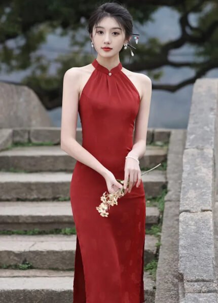 Sleeveless red Cheongsam dress